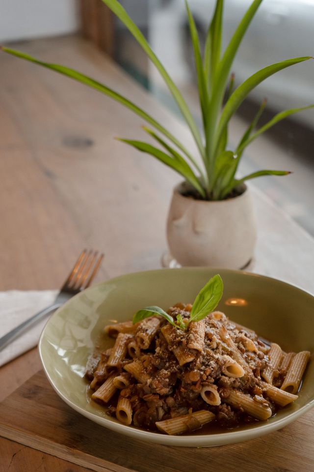 Lovin' Lentil Bolognaise Pasta GF Frozen Meal